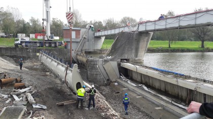 Velká oprava jezu Lhotka na Odře se zdárně blíží ke konci